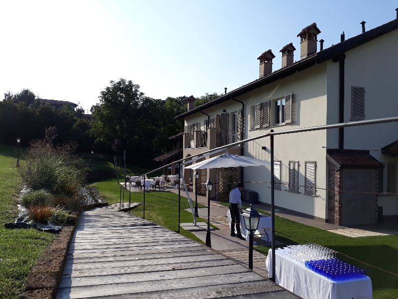 Limax Acis Hotel