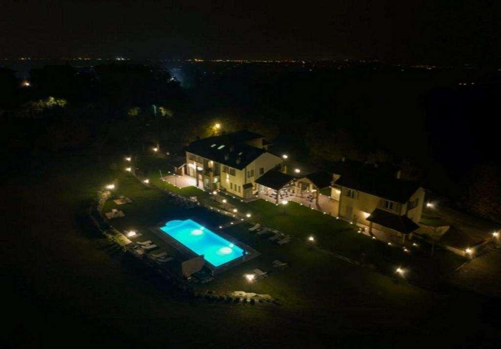 Limax Acis Hotel La Morra